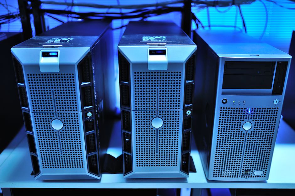 Server hardware running network video recorder software