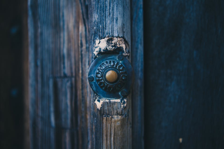 Unifi Protect Doorbell vs Ring vs Reolink